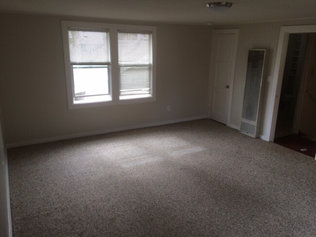 Building Photo - 5217 U St Unit A. Upper studio