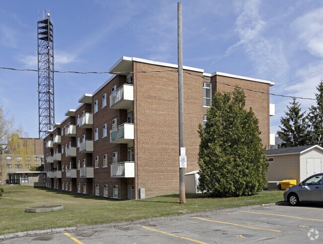 Photo - Craigton Drive Apartments