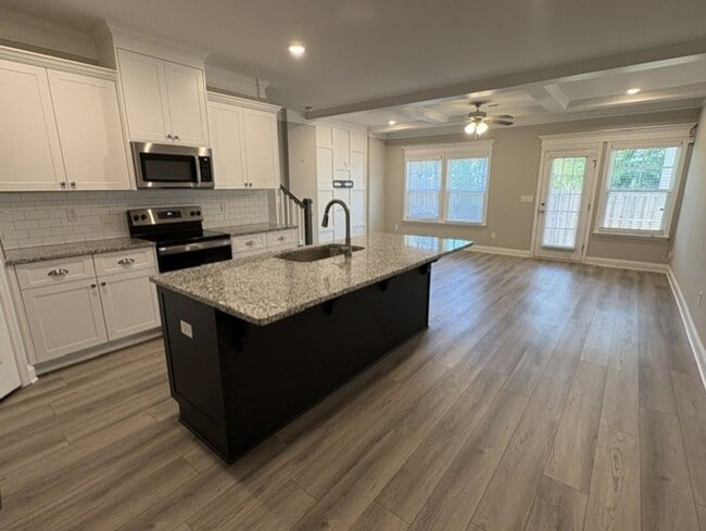 Photo - 1007 Linsmore Ave