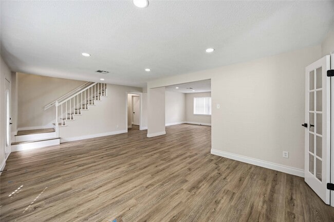 Photo - 5702 Old Lodge Dr