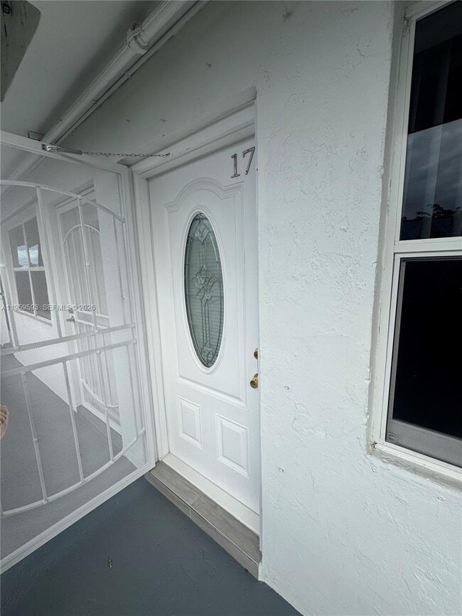 Photo - 20337 NE 2nd Ave Unidad 17