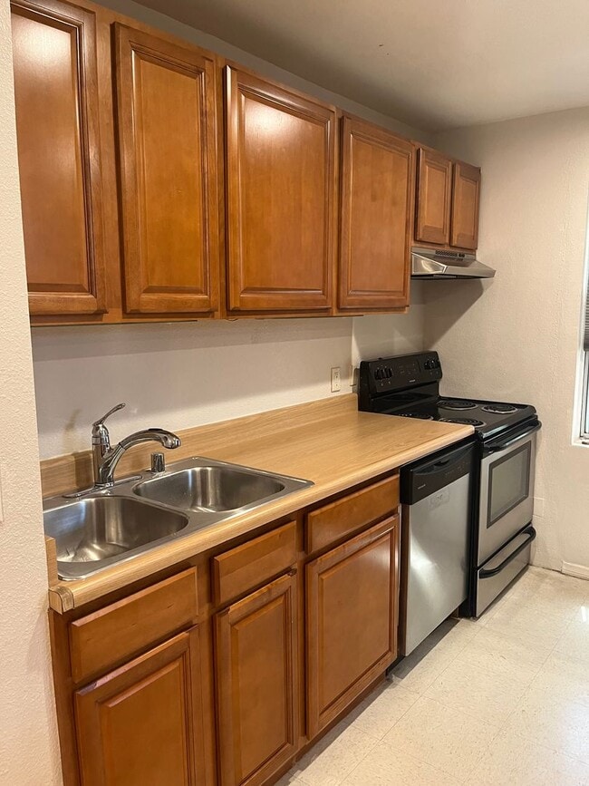 Photo - University Hillcrest Unit Loft D- Lower