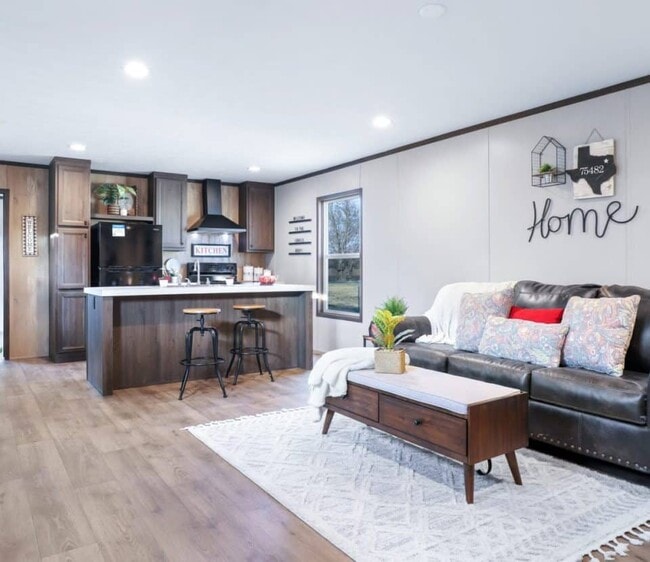 Photo - 135 Prairie Dr