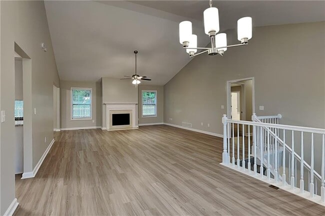 Photo - 280 Brookview Dr