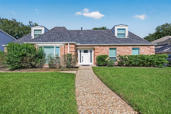 Building Photo - 919 Longview Dr