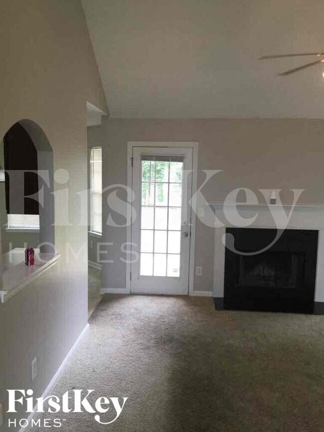 Photo - 50 Greenway Dr