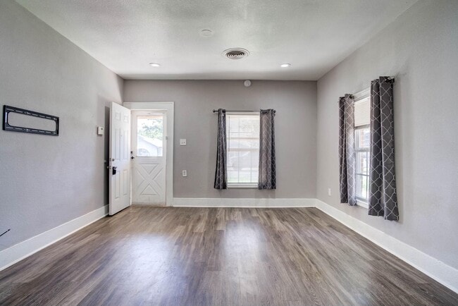 Photo - 1922 26th St