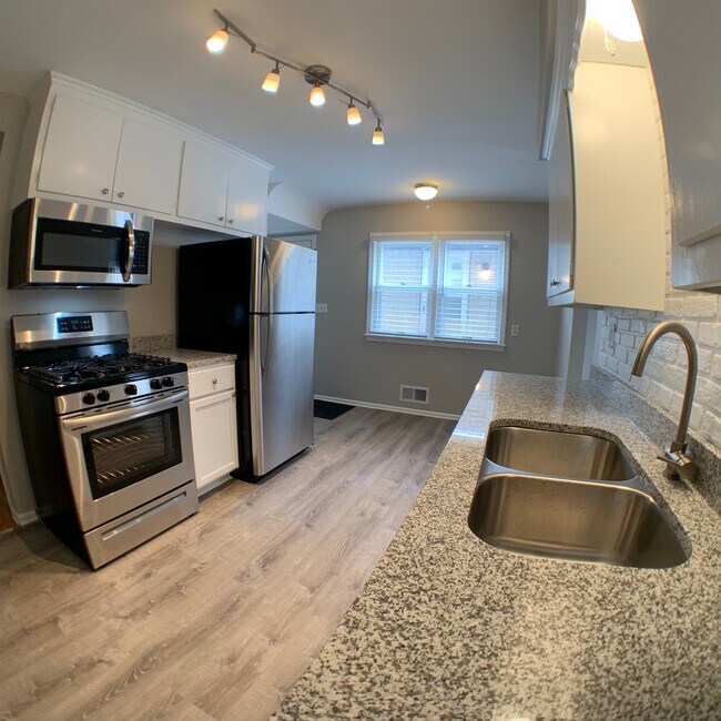 Photo - 5544 S 28th Ave