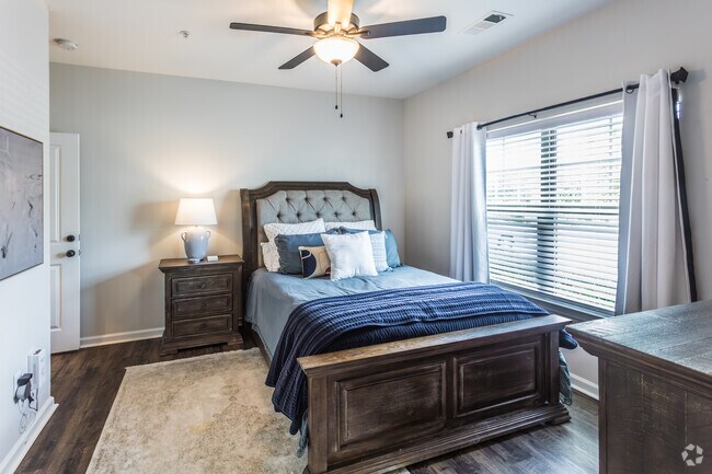3BR, 3BA - 1,400SF - Second Bedroom