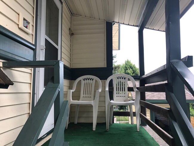 Photo - 427 W Pleasant St Unit 2