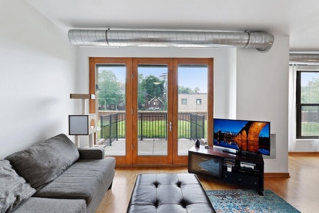 Photo - 15 E Franklin Ave