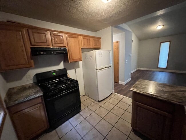 Building Photo - 2931 N Aldrich Ave