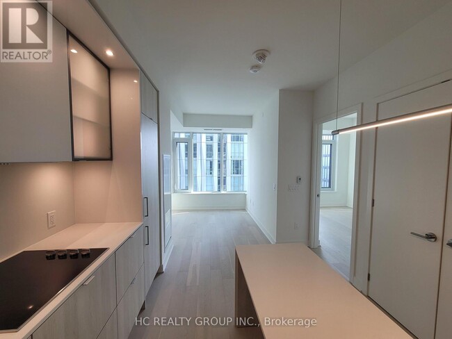 Photo - 11 Yorkville Ave Unit 3606