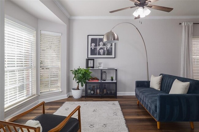 Photo - 2210 Parkland Cove