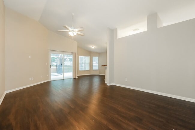 Photo - 1710 Wakefield Dr