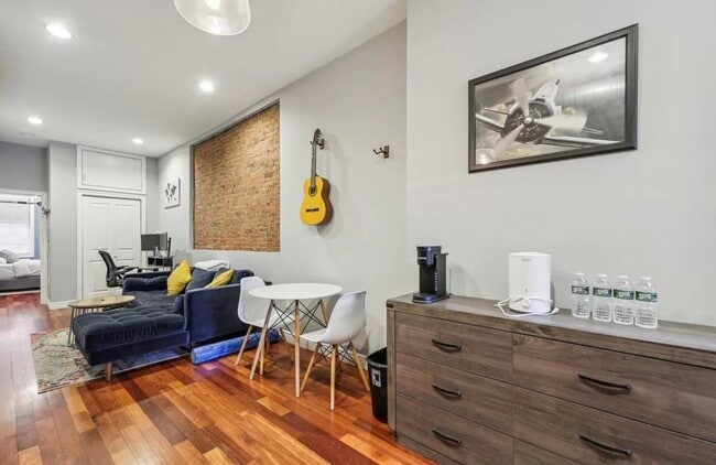 Photo - 96 Bowers St Unit 1L