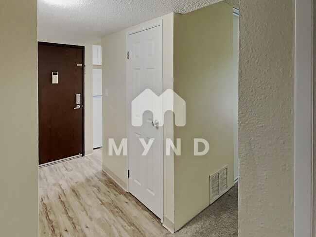 Photo - 1547 Delucchi Ln Apt C