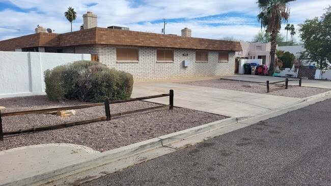 Photo - 18023 N 40th Pl Unidad 4