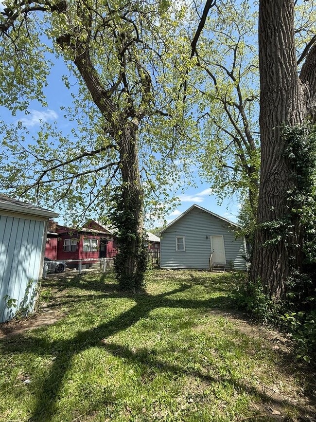 Photo - 1938 N Dearborn St