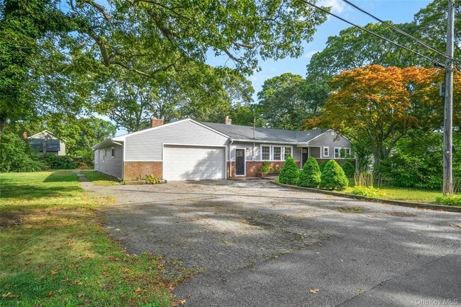 Photo - 11 Jeanatta Ave