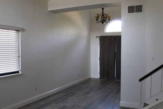 Photo - Southwest Bakersfield Home for Rent July