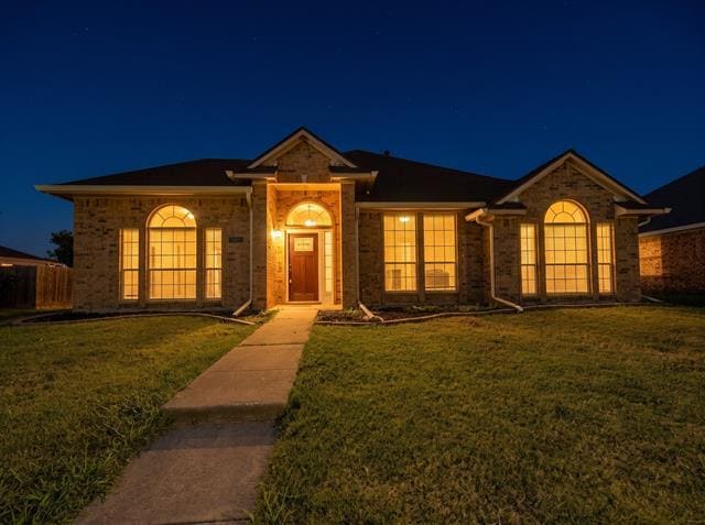 Photo - 2201 Woodglen Dr