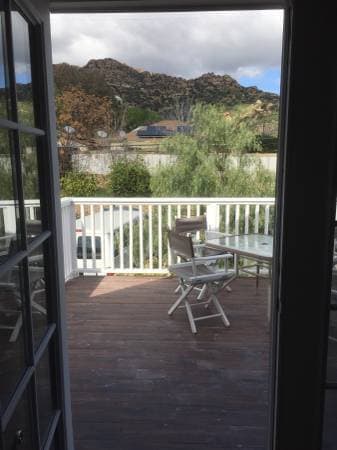 23250 County Line Rd Unidad Chatsworth Lake Manor Hideaway