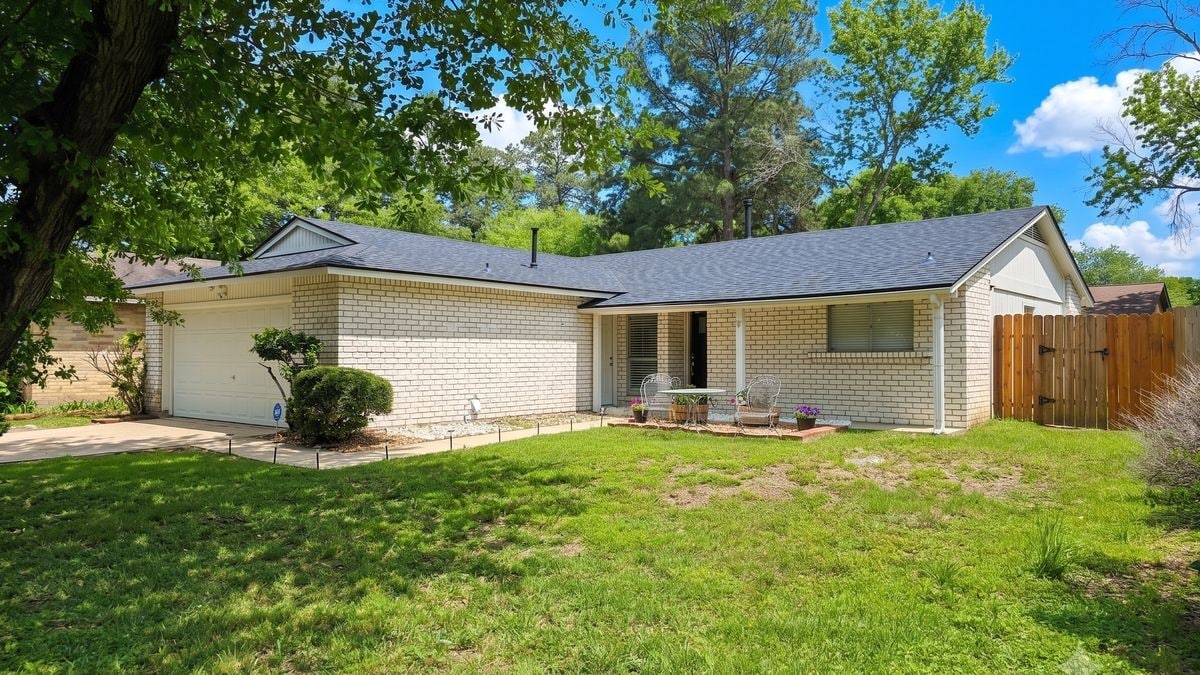 Photo - 14419 Cypress Leaf Dr