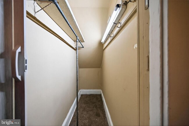 Photo - 827 N 10th St