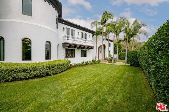 Photo - 4705 Los Feliz Blvd