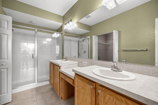 Photo - 4555 SW 52nd Cir Unit 103