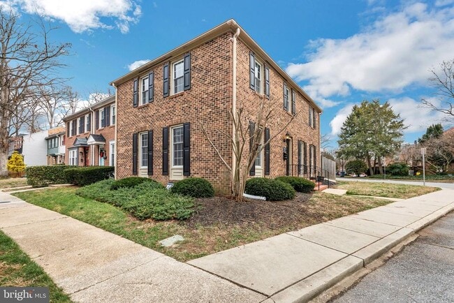 Photo - 1772 Dryden Way