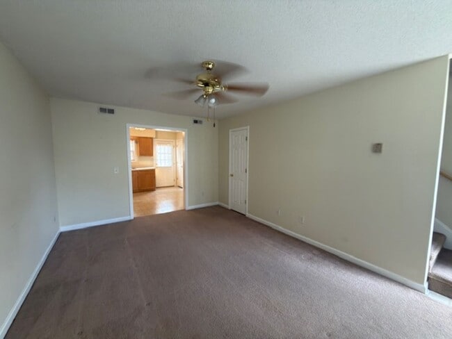Photo - Two bedroom, 1.5 townhouse in Graham (Park Place Apts) Unit M