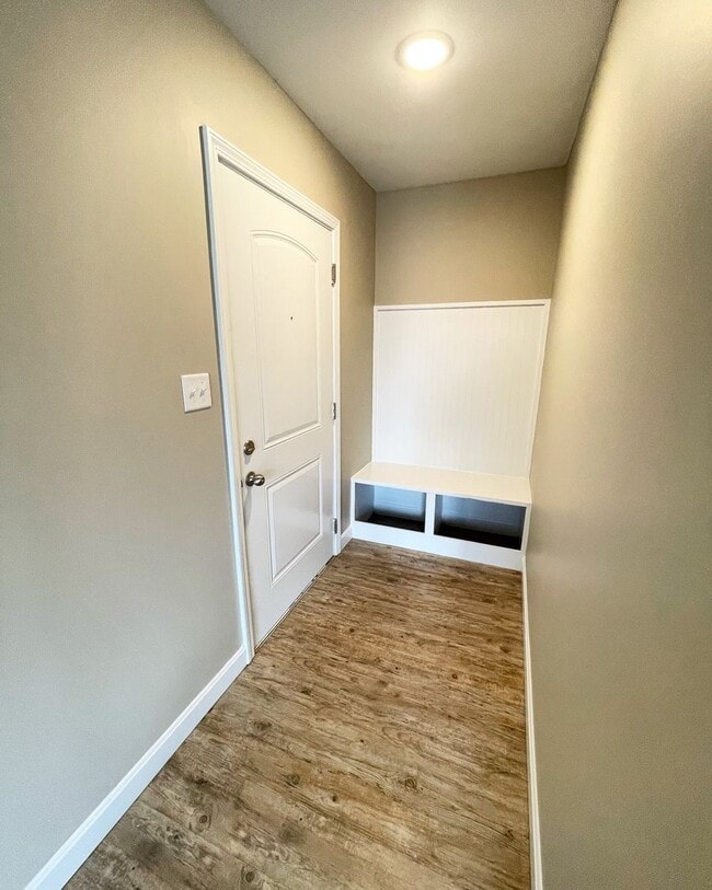 Photo - 3301 Silverthorn Ln Unit 3301-201