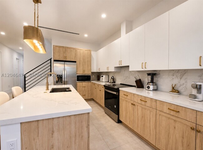 Photo - 3300 SW 15th Ave