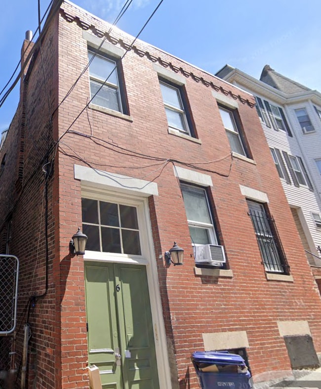 Building Photo - 6 Shepard St Unit 1 Rental