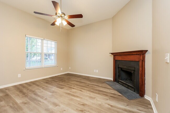 Photo - 841 Post Oak Dr