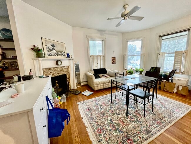 Photo - 54 Fayette St Unidad 1