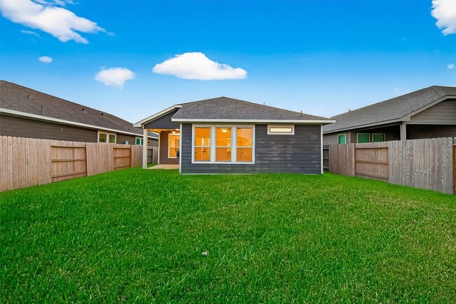 Photo - 7927 Tindarey Maple Trace