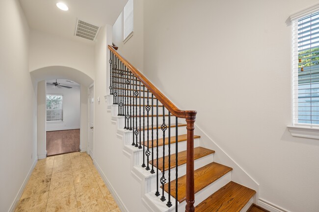 Photo - 2202 Hilshire Terrace Ct