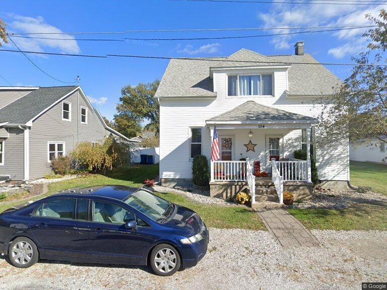 Photo - 104 S Franklin St House