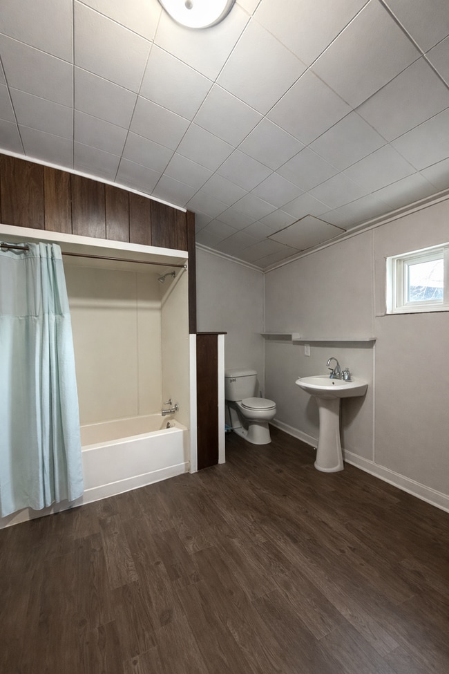 Photo - 110 E 4th Ave Unit A