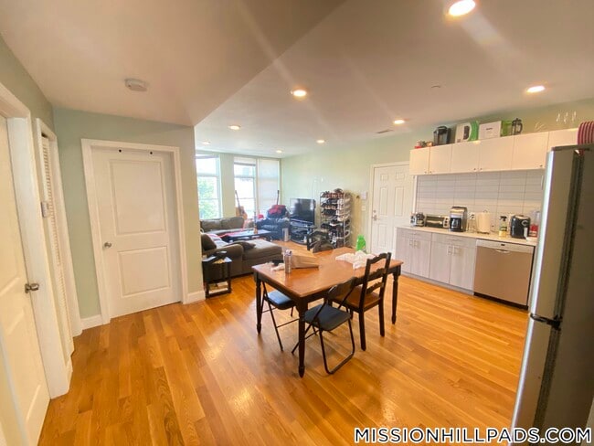 Photo - 299 Dudley St Unit 2