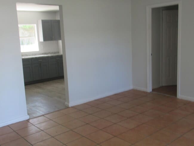 Photo - 1221 SW 11th Ave