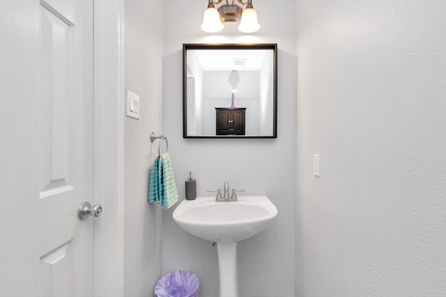 Photo - 10007 Hickory Trail Ln