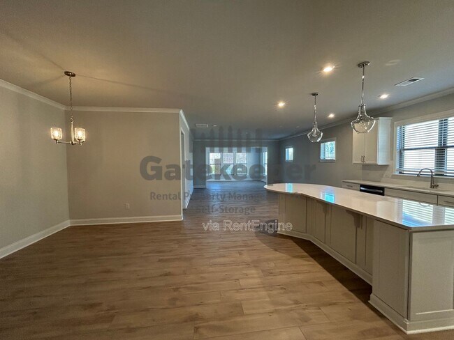 Photo - 505 Colebrook Wy