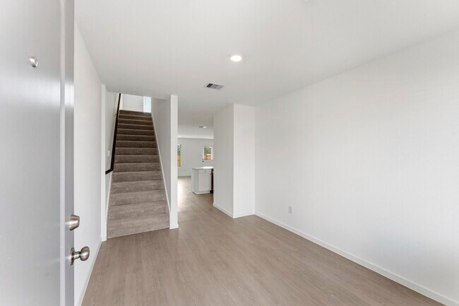 Photo - 6213 Alder Crk Dr