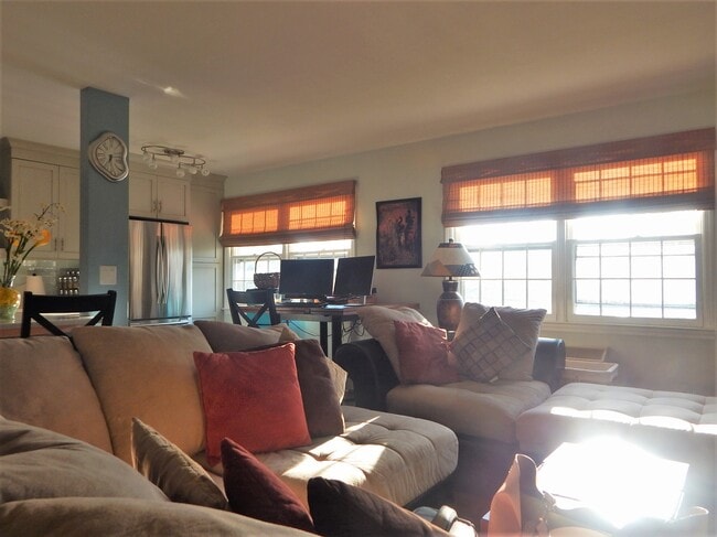 240 S Broadway Unit Continental Manor #2D