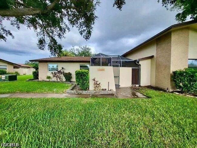 Building Photo - 6168 Principia Dr Unit 2
