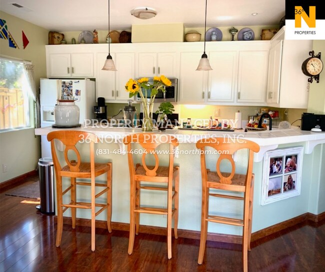 Photo - **Room For Rent In Share household**